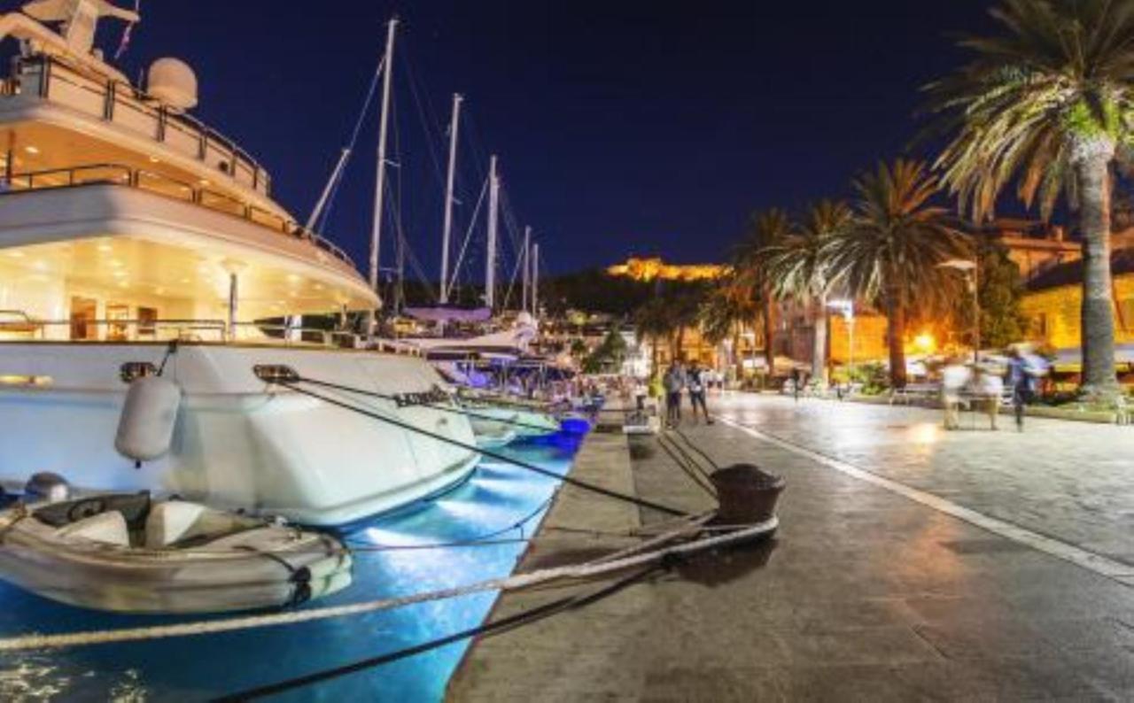 Dom wakacyjny Penthouse In Old Dalmatian House - Flybridge *