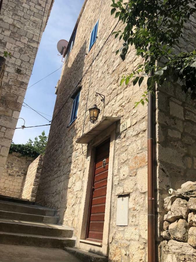 Penthouse In Old Dalmatian House - Flybridge Dom wakacyjny *
